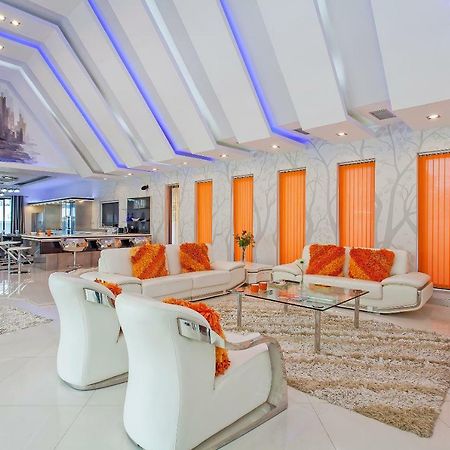 Royale Grand Villa Pattaya Exterior foto