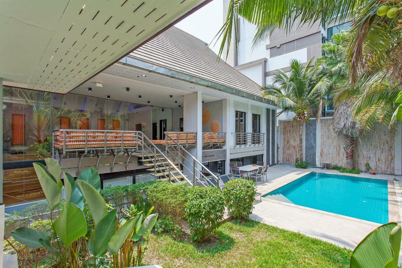 Royale Grand Villa Pattaya Exterior foto