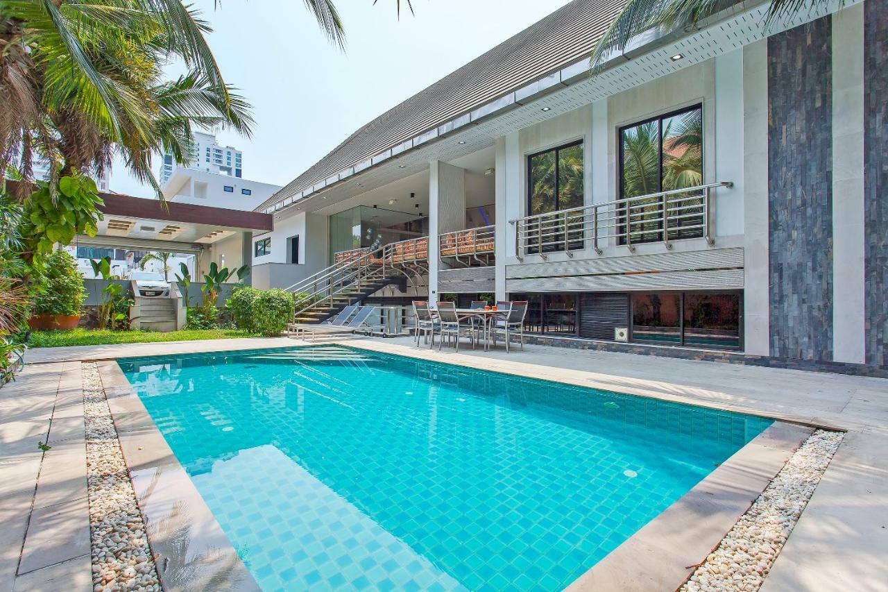 Royale Grand Villa Pattaya Exterior foto