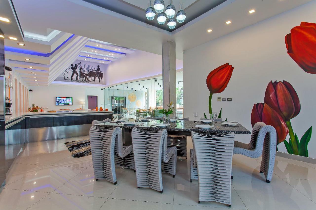 Royale Grand Villa Pattaya Exterior foto