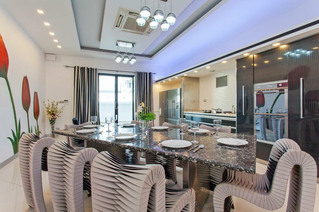 Royale Grand Villa Pattaya Exterior foto