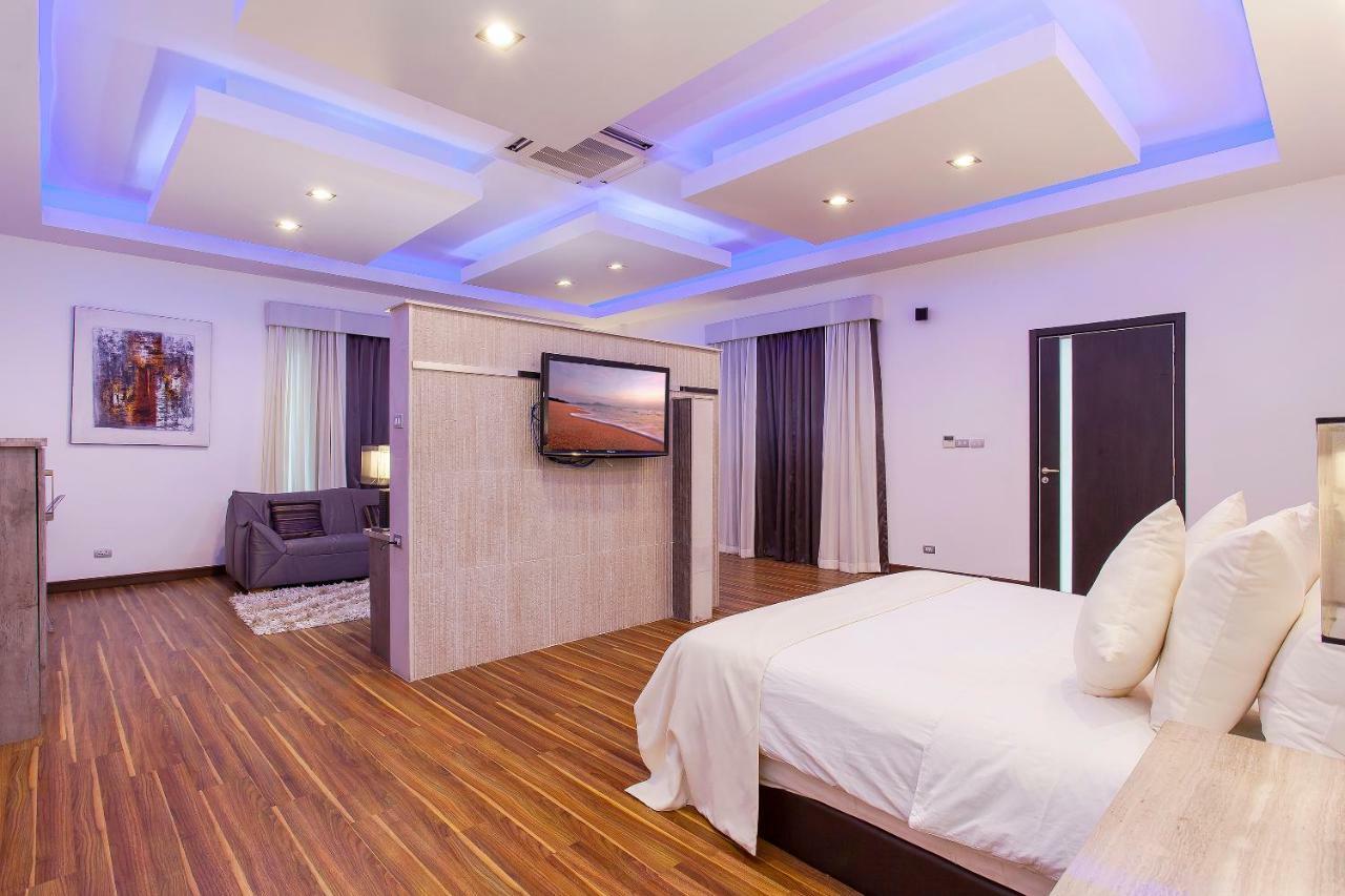 Royale Grand Villa Pattaya Exterior foto