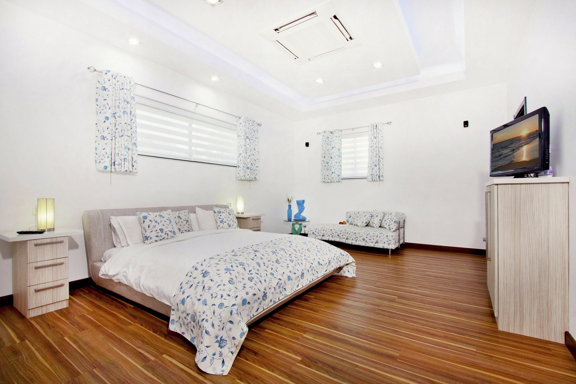 Royale Grand Villa Pattaya Exterior foto